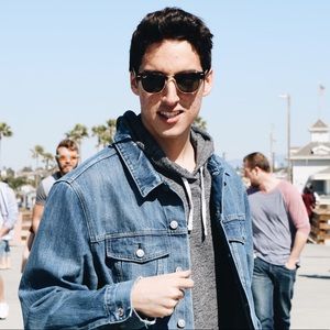 Meet your Posher, Alex